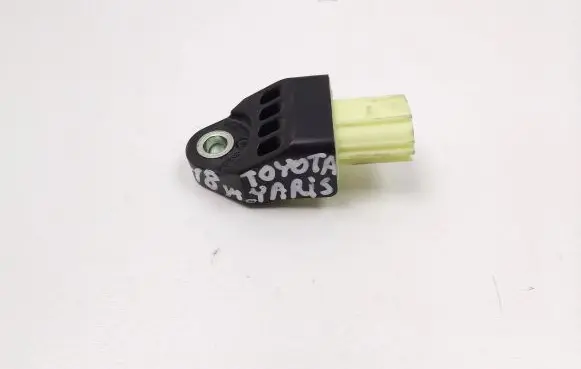 Toyota Yaris Airbag deployment crash/impact sensor 8983102140