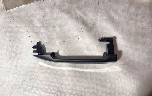 Mercedes-Benz E W124 Front door exterior handle A1247600570 71013868