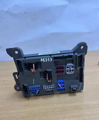 BMW X5 E70 Fuse box set 518954021A D5353
