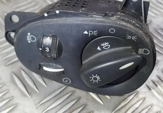 Ford Focus Light switch 98AG13A024 498610 98AG13A024498610