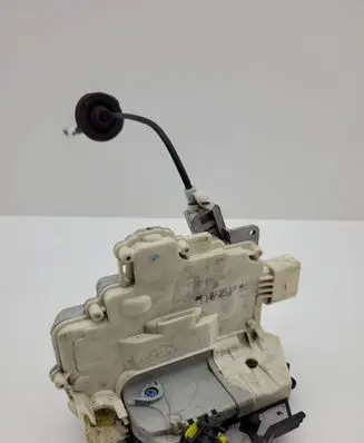 Audi A8 S8 D3 4E Front door lock 8E2837016AA