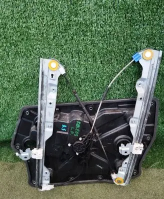 Renault Koleos I Front door window regulator with motor 80751JY40A 80771JY
