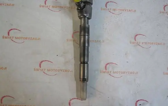 Opel Astra H Fuel injector 0445110327
