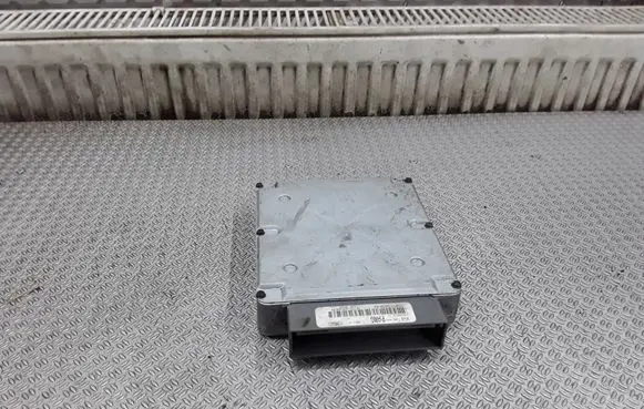 Ford Focus Engine control unit/module E111000287 YS4F12A650PA