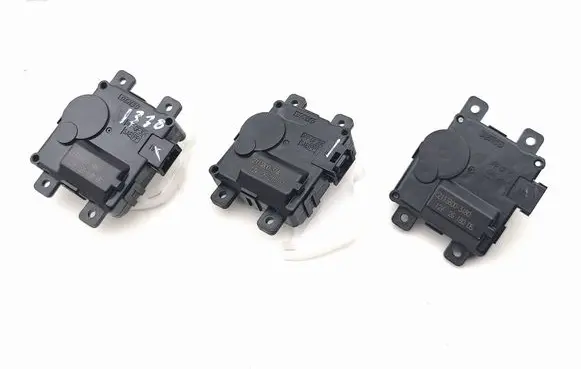 Suzuki Vitara (LY) Air flap motor/actuator CZ1138003740 cz1138003480