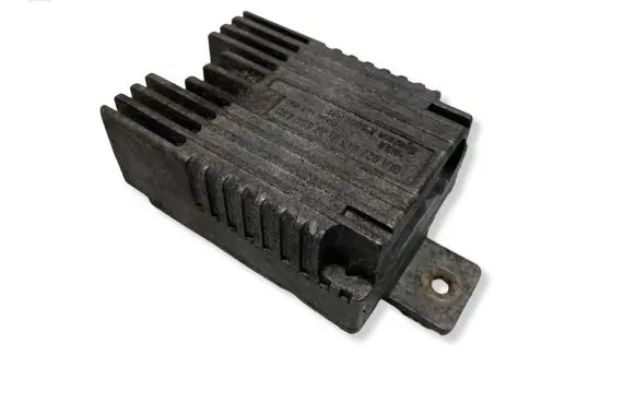 Mercedes-Benz SLK R170 Fan control module A0275458132