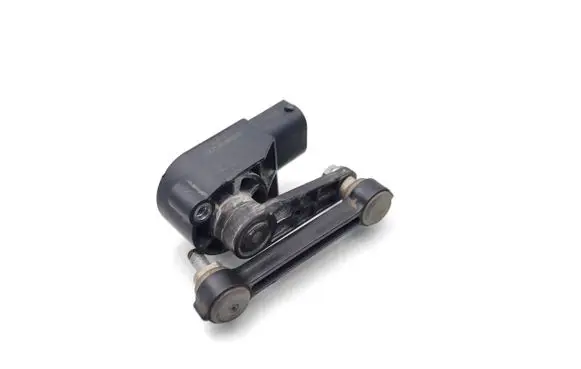 Volkswagen Touareg I Air suspension front height level sensor 7L0616213D