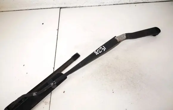 Subaru Forester SF Front wiper blade arm