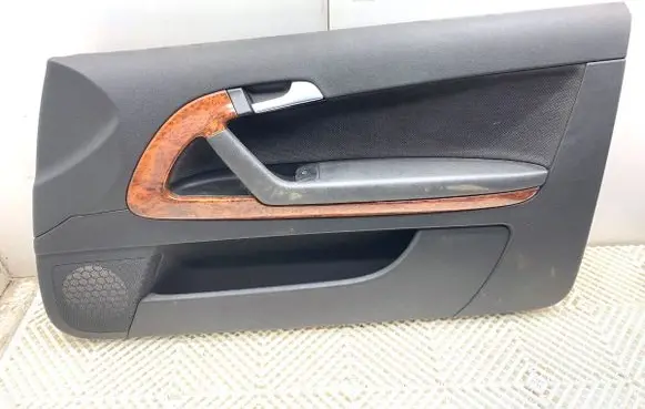 Audi A3 S3 8P Front door card panel trim
