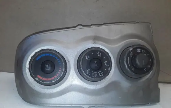 Toyota Yaris Climate control unit 554060D190