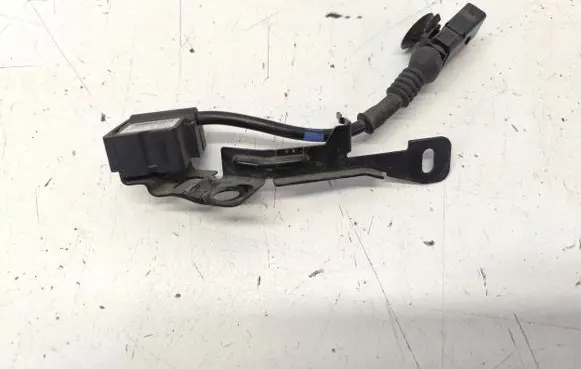 Audi A8 S8 D3 4E Air suspension front height level sensor 4E0616576K