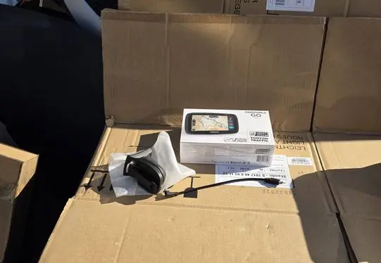 Opel Adam Navigation GPS unit bracket/holder 39021599 39021602 TomTom