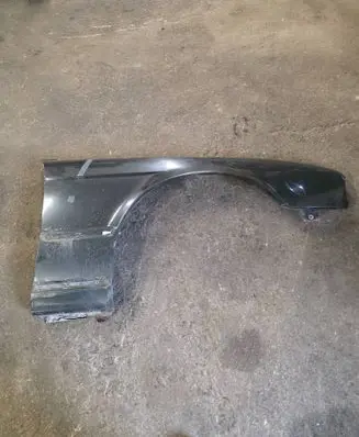 BMW 5 E34 Fender