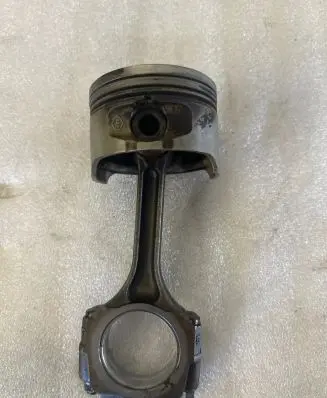 Renault Kangoo II Piston with connecting rod