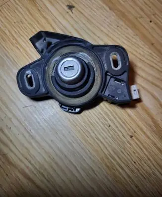 Loading door lock