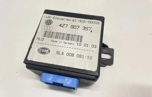 Audi A4 S4 B7 8E 8H Light module LCM 4Z7907357 5LA00808110