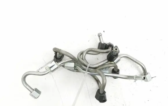Mazda CX-30 Fuel injector supply line/pipe 