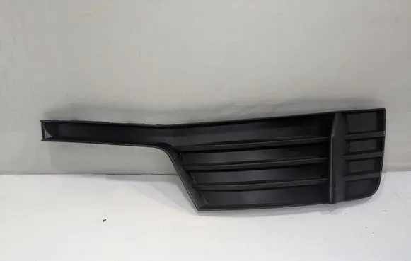 Audi A3 S3 8V Front bumper lower grill 8V3807682M