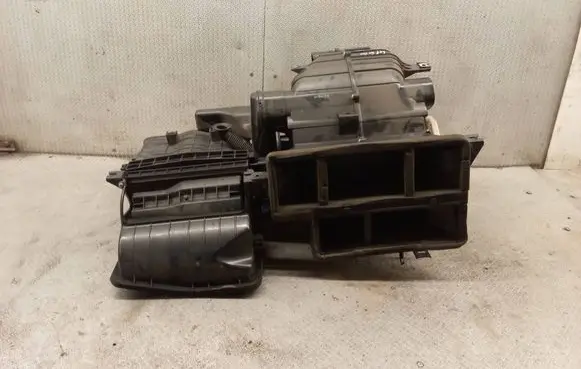 Hyundai i30 Interior heater climate box assembly 971002R120