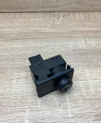 Nissan Almera Tino Wing mirror switch 