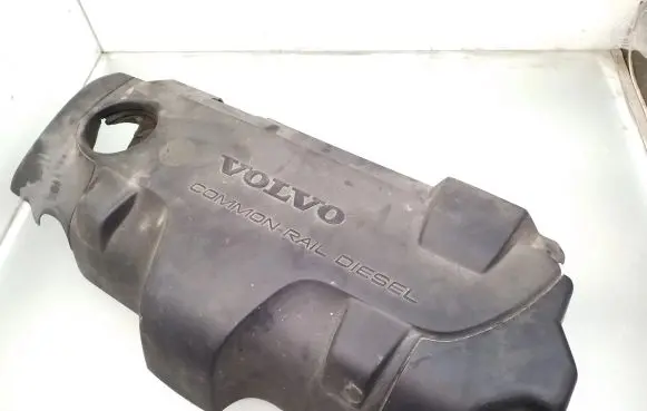 Volvo V70 Engine cover (trim) 08653495