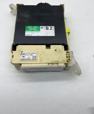 Lexus RX 300 Fuse box set 892210E072 TN2380008083