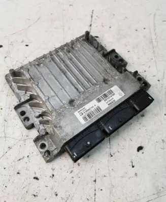 Renault Megane III Engine control unit/module 237101478R 237100037R S180067143A