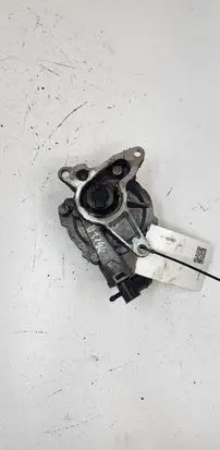 Nissan Qashqai Vacuum pump 146503760R