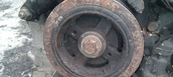 Toyota Avensis T250 Crankshaft pulley