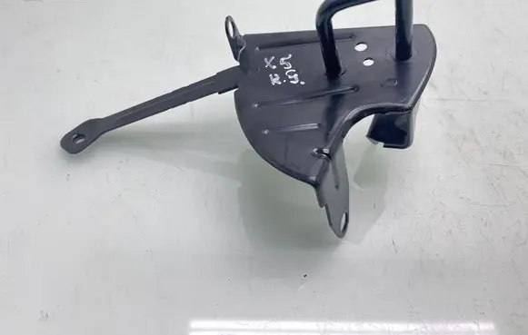 BMW X5 E70 Seat back rest lock catch 061176