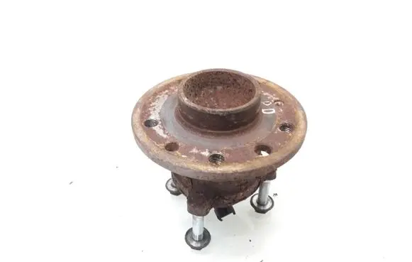 Opel Signum Rear wheel hub