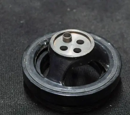 Mercedes-Benz C W204 Crankshaft pulley A6510300803