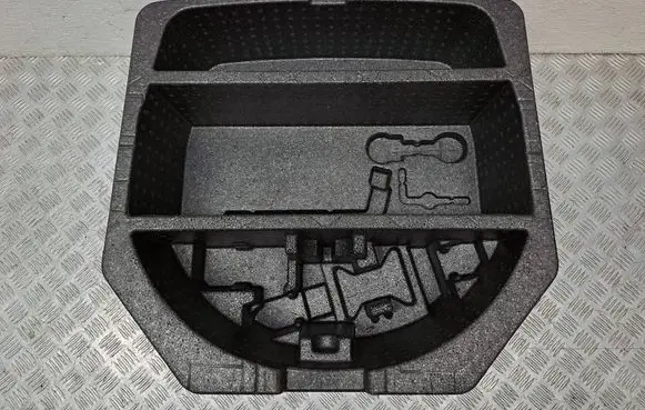 Toyota Avensis T270 Tool box 6442905040C0
