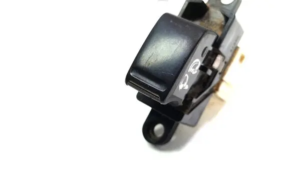 Nissan X-Trail T30 Electric window control switch