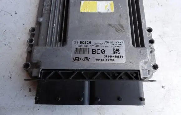 Hyundai Tucson TL Engine control unit/module 391402ABB0 0281031578