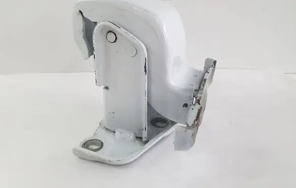 Opel Vivaro Rear door lower hinge 904101690R 93867626
