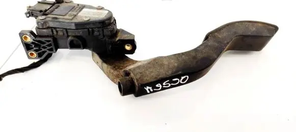 Audi A6 S6 C5 4B Accelerator throttle pedal 8D1721523 6PV00777007