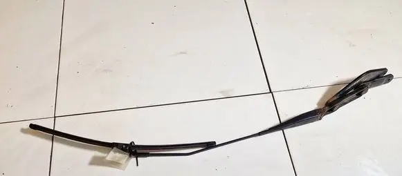 Ford Focus C-MAX Front wiper blade arm 3m5117526ca