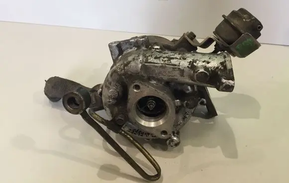 Nissan Primera Turbo 14411AU600 7258641GT1749V FGC029351