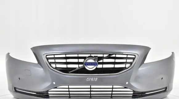 Volvo V40 Front bumper V4X12