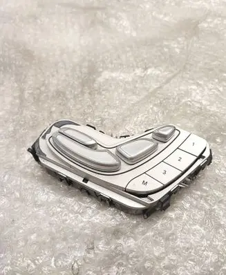 Mercedes-Benz G W463 2nd Gen Seat control switch A2139059803
