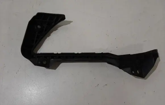 Subaru Legacy Front bumper mounting bracket 57707AL00A