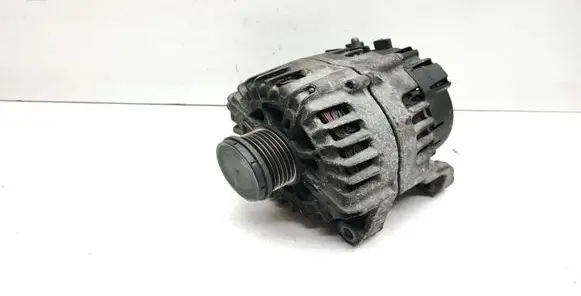 BMW 3 E90 E91 Generator/alternator 8507624
