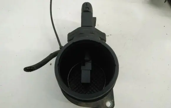 Seat Alhambra (Mk1) Mass air flow meter 0280217121