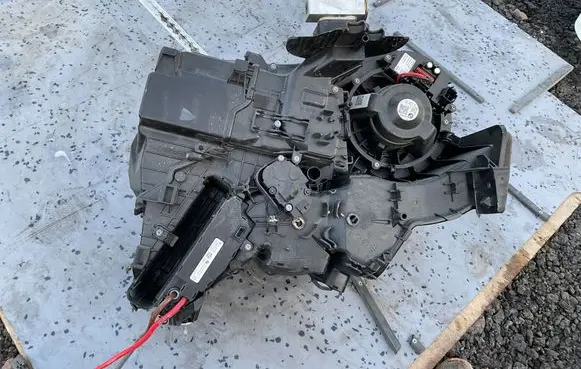 Interior heater climate box assembly