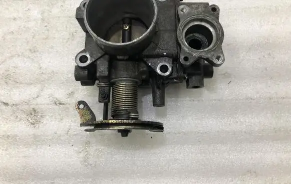 Nissan Almera N16 Throttle valve RTR50-68