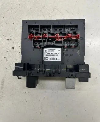 Volkswagen PASSAT B6 Comfort/convenience module 3C8937049E F005V00745