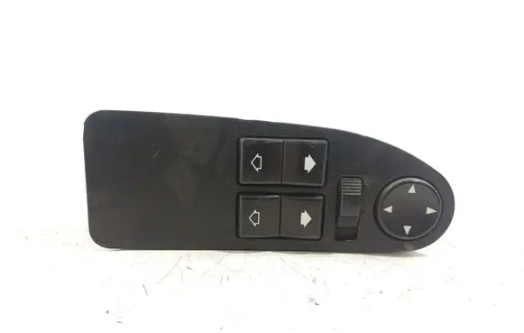 BMW 5 E39 Electric window control switch 8368967