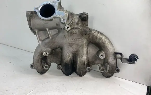 Audi A4 S4 B7 8E 8H Intake manifold 038129713