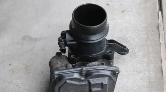 Mini Cooper Countryman R60 Throttle valve 7810752